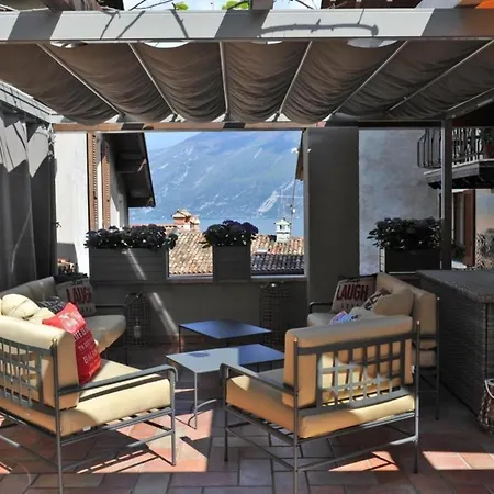 Apartament In Mit Garten Und Terrasse Und Seeblick